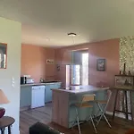 Parenthese A La Maison De L'ecrivain Entre Nature Et Petit Dejeuner Festin B&B Servon (Manche)