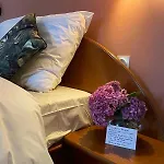 Parenthese A La Maison De L'ecrivain Entre Nature Et Petit Dejeuner Festin B&B 3*