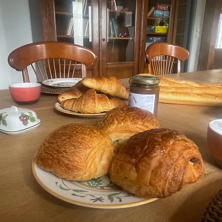Bed & Breakfast Domaine La Perruche Parenthese Poetique Vue Mont-Saint-Michel & Petit-Dejeuner Festin