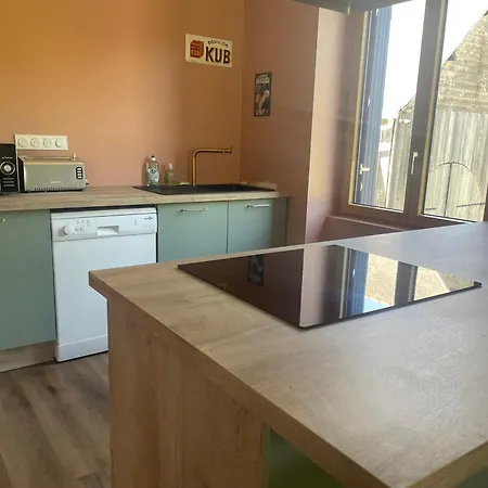 Parenthese A La Maison De L'ecrivain Entre Nature Et Petit Dejeuner Festin 3* Servon (Manche)