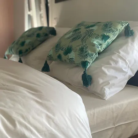 Bed & Breakfast Domaine La Perruche Parenthese Poetique Vue Mont-Saint-Michel & Petit-Dejeuner Festin *