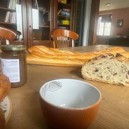 Oda ve Kahvaltı Parenthese Poetique Face Au Mont-Saint-Michel, Entre Nature Vivante, Animaux Et Petit-Dejeuner Festin 3*