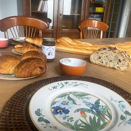 فندق مبيت وإفطار Domaine La Perruche Parenthese Poetique Vue Mont-saint-michel & Petit-dejeuner Festin 3*