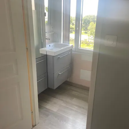 فندق مبيت وإفطار Domaine La Perruche Parenthese Poetique Vue Mont-saint-michel & Petit-dejeuner Festin Servon (Manche)