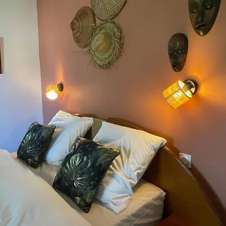 Domaine La Perruche Parenthese Poetique Vue Mont-saint-michel & Petit-dejeuner Festin Servon (Manche)