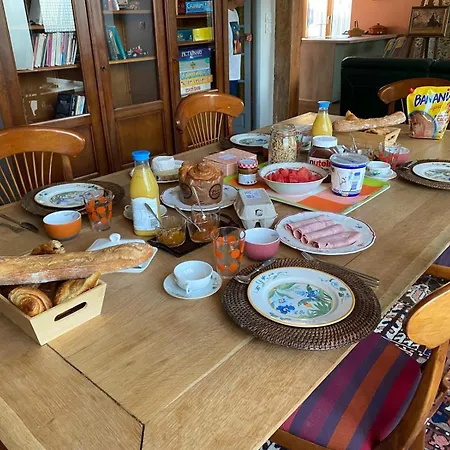 Parenthese A La Maison De L'ecrivain Entre Nature Et Petit Dejeuner Festin Nocleg ze śniadaniem 3*