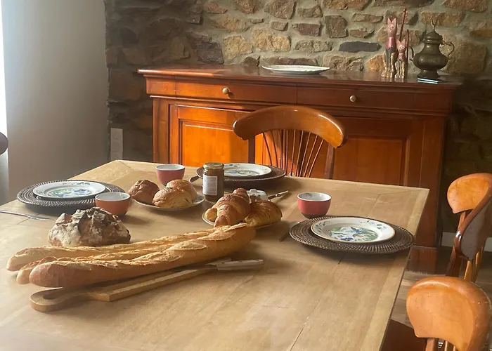 Parenthese Poetique Face Au Mont-Saint-Michel, Entre Nature Vivante, Animaux Et Petit-Dejeuner Festin Oda ve Kahvaltı Servon (Manche)