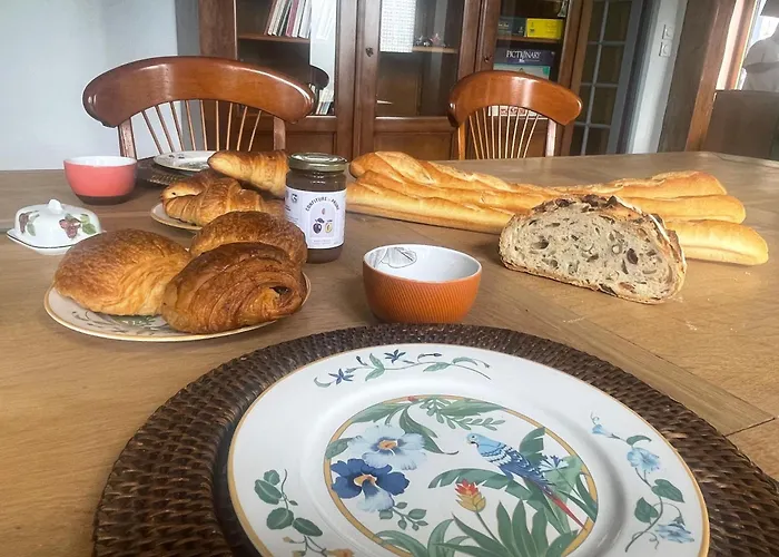 Bed & Breakfast Parenthese Poetique Face Au Mont-Saint-Michel, Entre Nature Vivante, Animaux Et Petit-Dejeuner Festin 3*