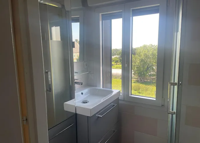 Parenthese Poetique Face Au Mont-Saint-Michel, Entre Nature Vivante, Animaux Et Petit-Dejeuner Festin Bed & Breakfast 3*