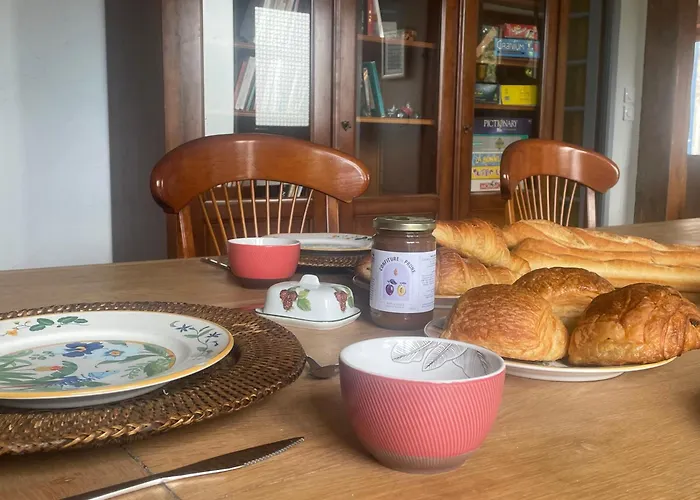 Parenthese Poetique Face Au Mont-Saint-Michel, Entre Nature Vivante, Animaux Et Petit-Dejeuner Festin 3* Servon (Manche)