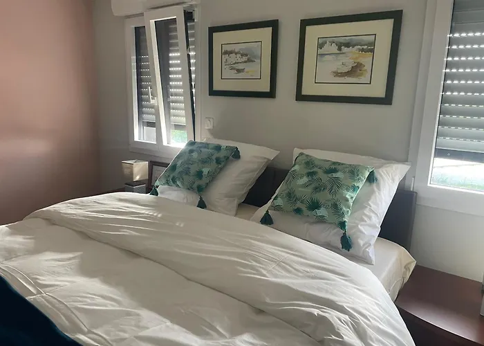 Parenthese Poetique Face Au Mont-Saint-Michel, Entre Nature Vivante, Animaux Et Petit-Dejeuner Festin Oda ve Kahvaltı