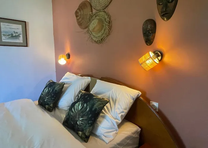 Parenthese Poetique Face Au Mont-Saint-Michel, Entre Nature Vivante, Animaux Et Petit-Dejeuner Festin Servon (Manche)