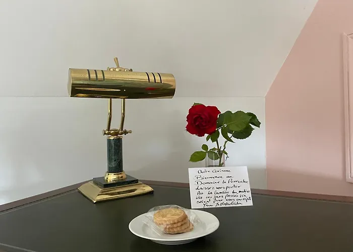 Parenthese Poetique Face Au Mont-Saint-Michel, Entre Nature Vivante, Animaux Et Petit-Dejeuner Festin Servon (Manche)