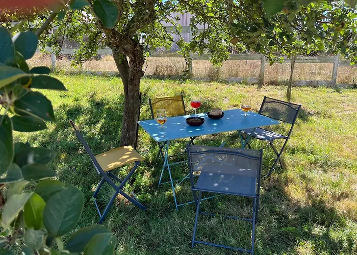 Parenthese Poetique Face Au Mont-Saint-Michel, Entre Nature Vivante, Animaux Et Petit-Dejeuner Festin 3* Servon (Manche)